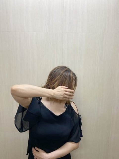 秋月　ひかる